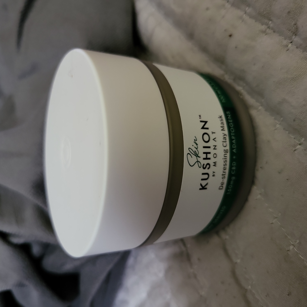 Monat Skin Kushion De-Stressing Clay Mask